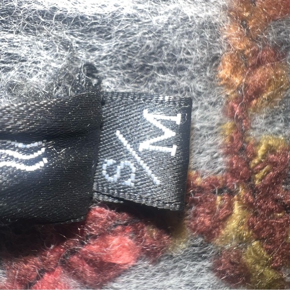 BELLA BLUE Abstract Embroidered Wool Blend Statement Coat - Picture 10 of 16